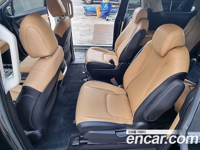 Kia Carnival (IV) Diesel 9-Seater Prestige 2023 — фото 8