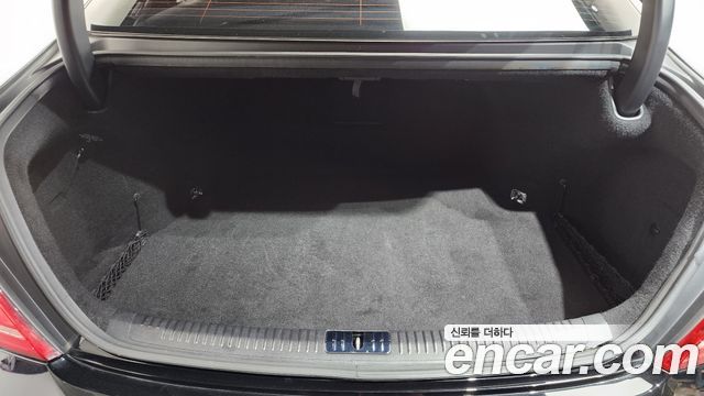 Genesis EQ900 3.3 T-GDI AWD Prestige 2016 — фото 20
