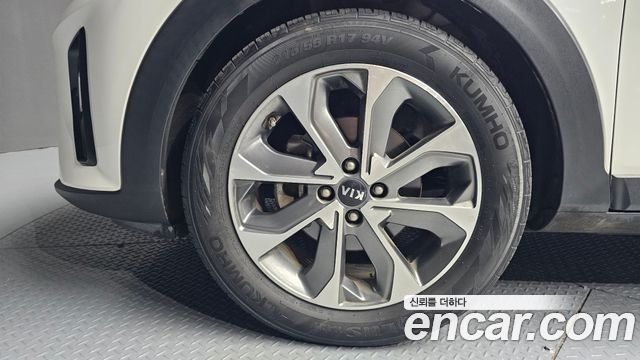 Kia Stonic 1.0 Turbo Trendy 2019 — фото 5