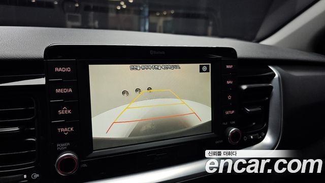 Kia Stonic 1.0 Turbo Trendy 2019 — фото 15