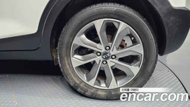 Kia Stonic 1.0 Turbo Trendy 2019 — фото 21