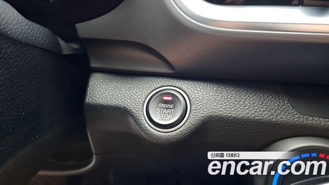 Kia Stonic 1.0 Turbo Trendy 2019 — фото 30