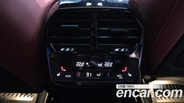 BMW iX xDrive50 Sports Plus 2023 — фото 19