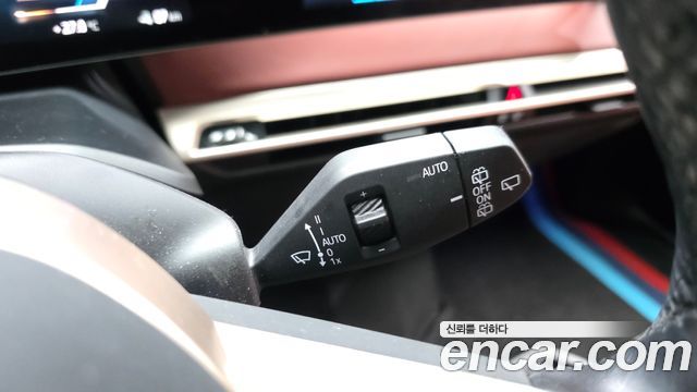 BMW iX xDrive50 Sports Plus 2023 — фото 30