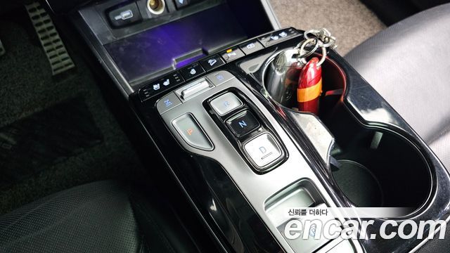 Hyundai Tucson (NX4) Gasoline 1.6 Turbo 4WD Inspiration 2022 — фото 9
