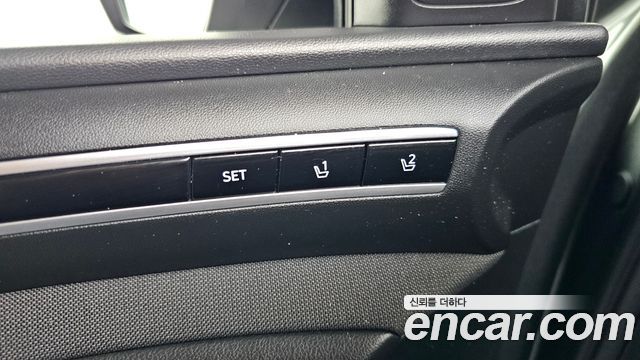 Hyundai Tucson (NX4) Gasoline 1.6 Turbo 4WD Inspiration 2022 — фото 32