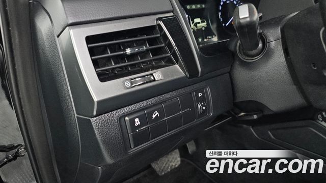 KG Mobility (SsangYong) Rexton Sports Diesel 2.2 4WD Prestige 2021 — фото 21