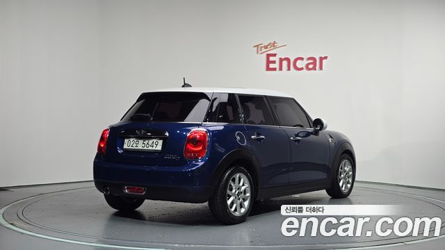 MINI Cooper D 5Door HIGH 3rd 2015 — фото 2