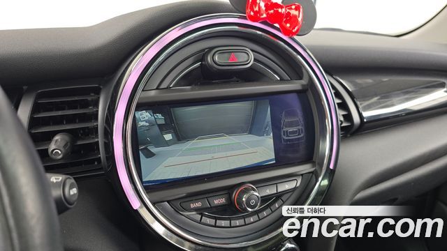 MINI Cooper D 5Door HIGH 3rd 2015 — фото 19