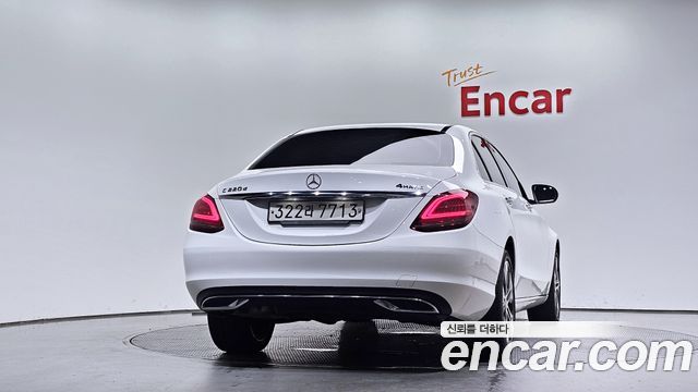 Mercedes-Benz C-Class (W205) C220 d 4MATIC 2020 — фото 4