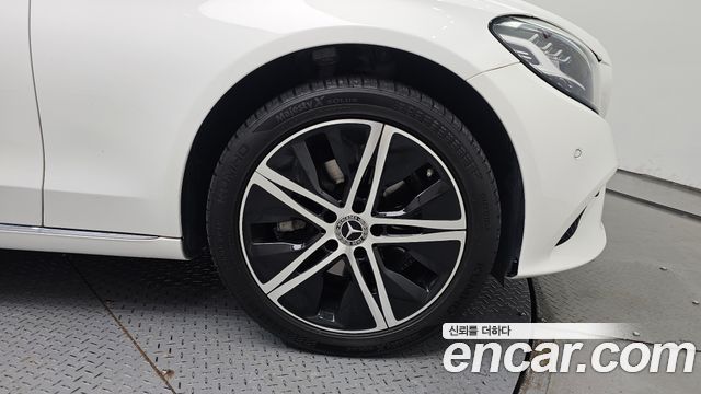 Mercedes-Benz C-Class (W205) C220 d 4MATIC 2020 — фото 21