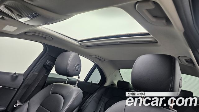 Mercedes-Benz C-Class (W205) C220 d 4MATIC 2020 — фото 31