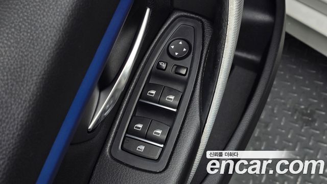 BMW 3 Series (F30) 320i M Sport 2017 — фото 24
