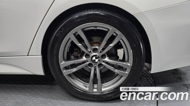 BMW 3 Series (F30) 320i M Sport 2017 — фото 27