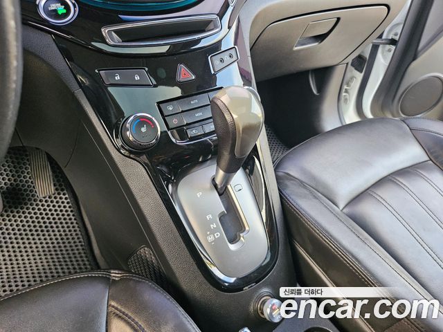 Chevrolet Orlando 2.0 Diesel LTZ Premium 2012 — фото 20
