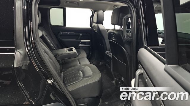 Land Rover Defender (L663) 110 D240 SE 2020 — фото 15