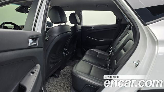 Hyundai Tucson Diesel 2.0 2WD Modern 2019 — фото 12