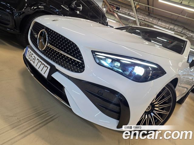 Mercedes-Benz CLE-Class (C236) CLE450 4MATIC Cabriolet 2024 — фото 20