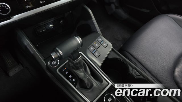 Kia Sportage (V) Diesel 2.0 2WD Prestige 2022 — фото 9