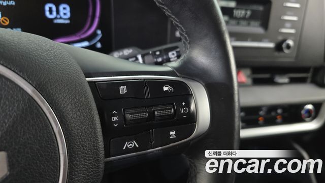 Kia Sportage (V) Diesel 2.0 2WD Prestige 2022 — фото 15