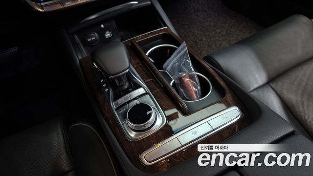 Kia K9 3.8 GDI AWD PlatinumⅡ 2020 — фото 9