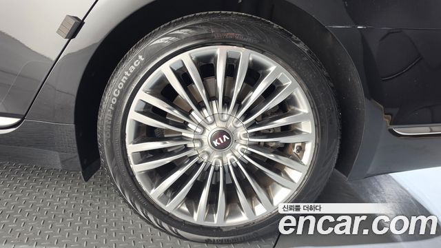 Kia K9 3.8 GDI AWD PlatinumⅡ 2020 — фото 21