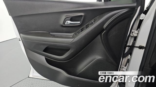 Chevrolet Trax 1.4 LT Deluxe 2017 — фото 24