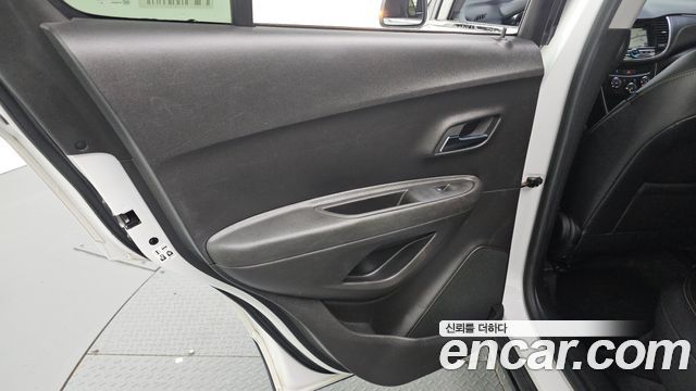 Chevrolet Trax 1.4 LT Deluxe 2017 — фото 25