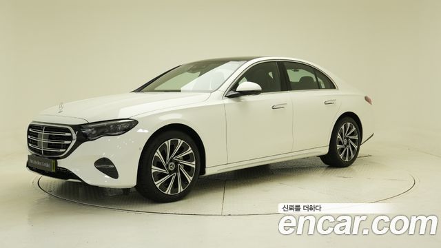 Mercedes-Benz E-Class (W214) E300 4MATIC Exclusive