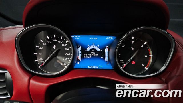 Maserati Levante 3.0 Diesel AWD GranSport 2019 — фото 8