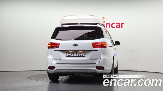 Kia Carnival 7-Seater Limousine President 2019 — фото 4