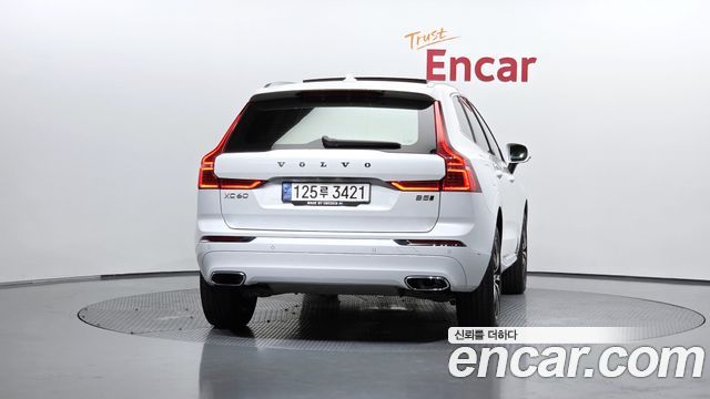 Volvo XC60 (II) B5 Inscription 2021 — фото 4