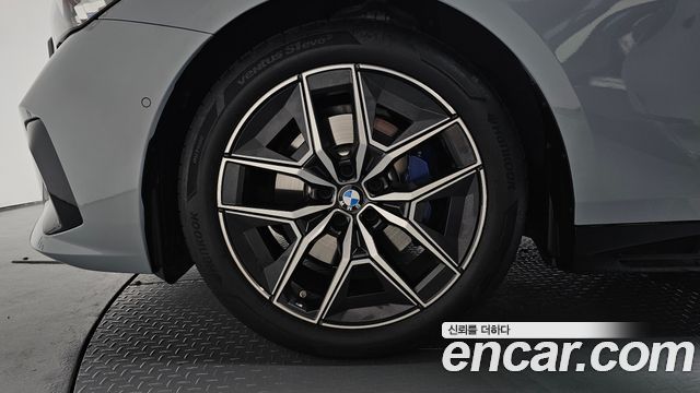 BMW 5 Series (G60) 520i M Sport 2026 — фото 5