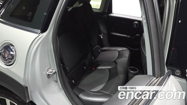 MINI Cooper S 5Door HIGH 3rd 2021 — фото 12