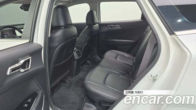 Kia Sportage (V) Diesel 2.0 2WD Nobleless 2022 — фото 11