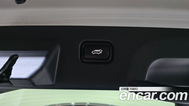 Kia Sportage (V) Diesel 2.0 2WD Nobleless 2022 — фото 16