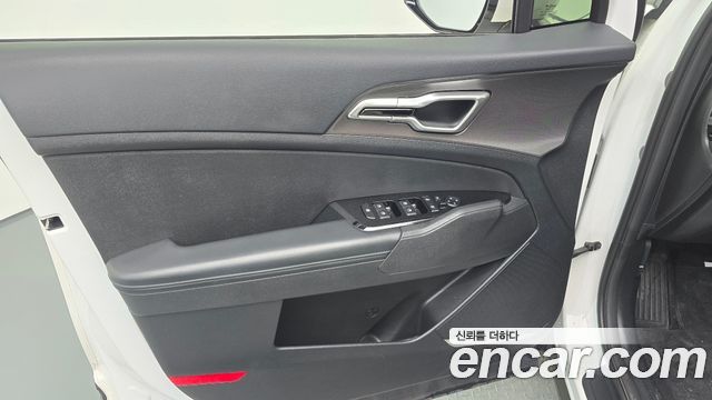 Kia Sportage (V) Diesel 2.0 2WD Nobleless 2022 — фото 24