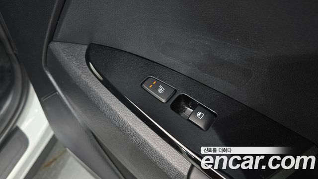 Kia Sportage (V) Diesel 2.0 2WD Nobleless 2022 — фото 30