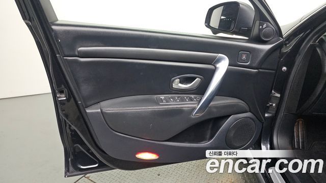 Renault Korea SM7 Nova LPLI 2.0 LPe Disabled 2016 — фото 24