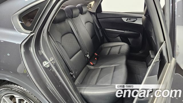 Kia K3 (II) 1.6 Prestige 2022 — фото 11