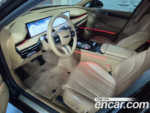 Genesis G80 (RG3) Gasoline 2.5 Turbo AWD 2025 — фото 10