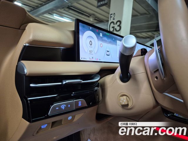 Genesis G80 (RG3) Gasoline 2.5 Turbo AWD 2025 — фото 19