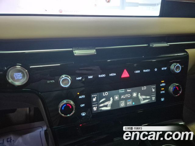 Genesis G80 (RG3) Gasoline 2.5 Turbo AWD 2025 — фото 21
