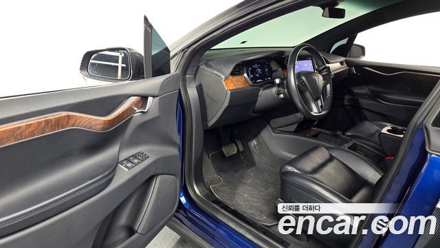 Tesla Model X Long Range 2020 — фото 10