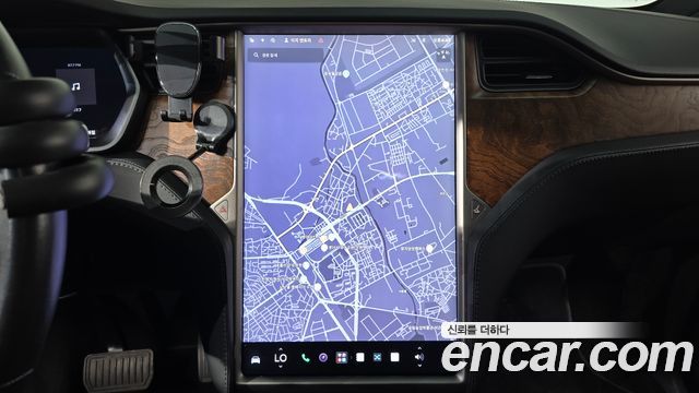 Tesla Model X Long Range 2020 — фото 12