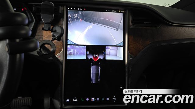 Tesla Model X Long Range 2020 — фото 14