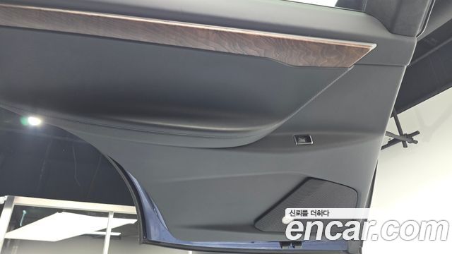 Tesla Model X Long Range 2020 — фото 25
