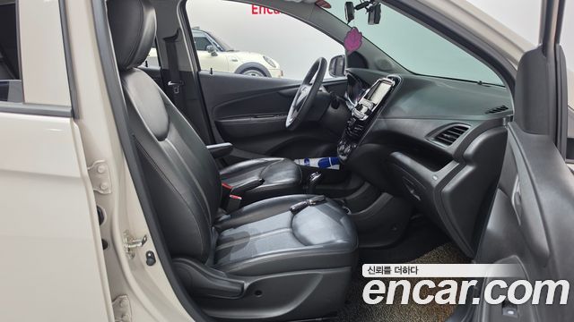 Chevrolet Spark LT 2019 — фото 26