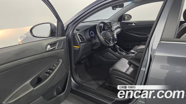 Hyundai Tucson Gasoline 1.6 turbo 2WD Modern 2019 — фото 10