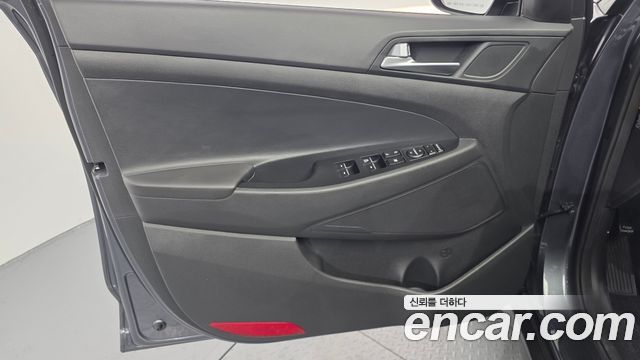 Hyundai Tucson Gasoline 1.6 turbo 2WD Modern 2019 — фото 24